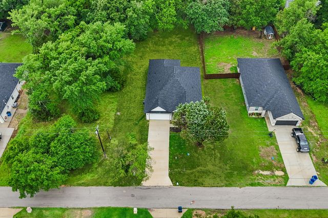 305 Kalura Way, Tool, TX 75143