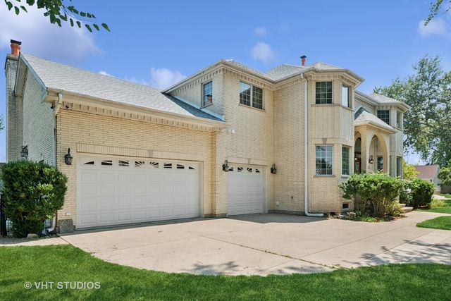4858 W Chase Avenue, Lincolnwood, IL 60712