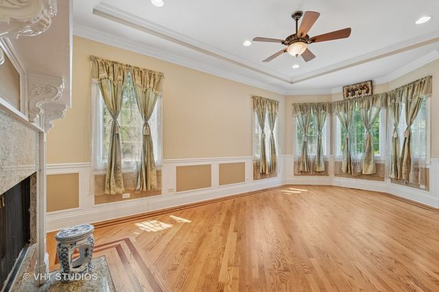 4858 W Chase Avenue, Lincolnwood, IL 60712