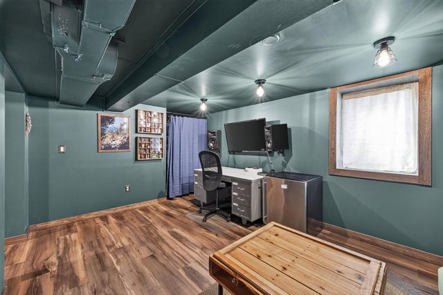 2555 Mckinley Street NE, Minneapolis, MN 55418