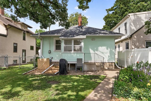 2555 Mckinley Street NE, Minneapolis, MN 55418