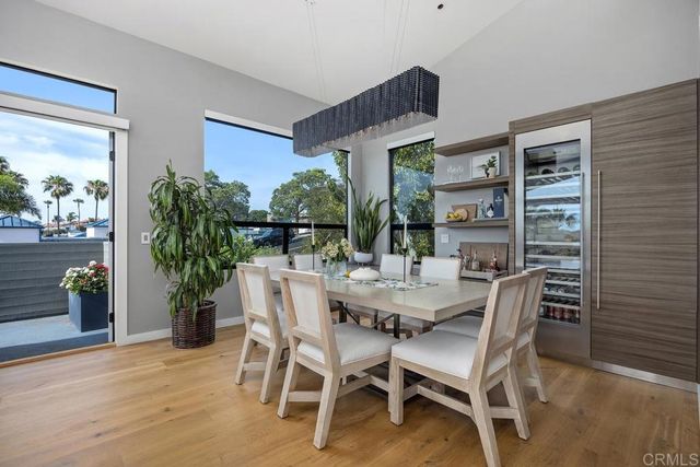 27 E E Street, Encinitas, CA 92024