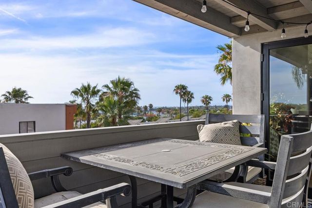 27 E E Street, Encinitas, CA 92024