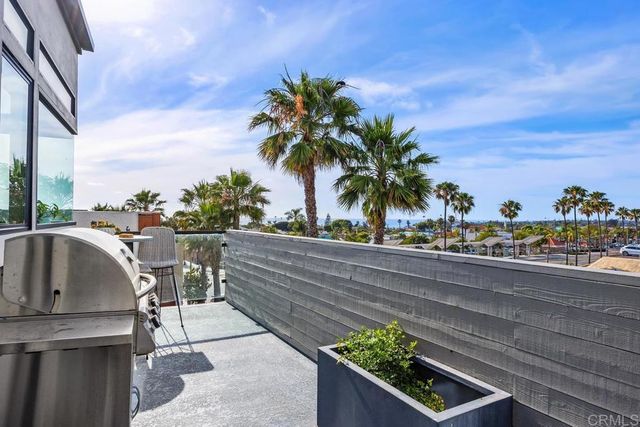 27 E E Street, Encinitas, CA 92024