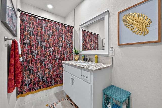 2512 Fairway Circle, Pea Ridge, AR 72751