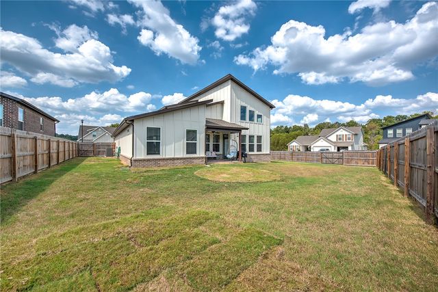 2512 Fairway Circle, Pea Ridge, AR 72751