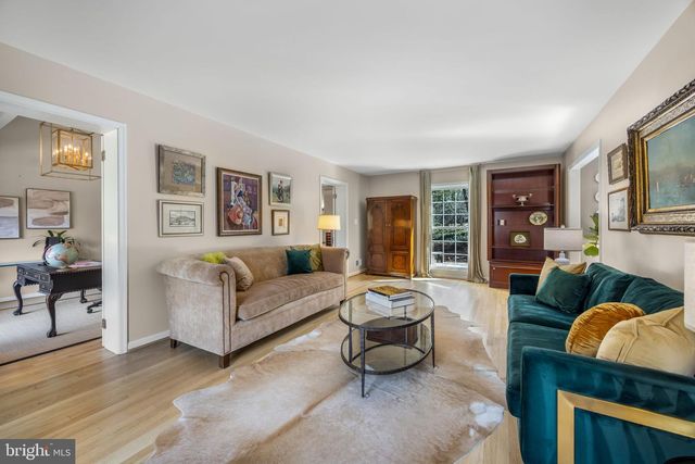 6547 MAPLEDALE CT, Falls Church, VA 22041