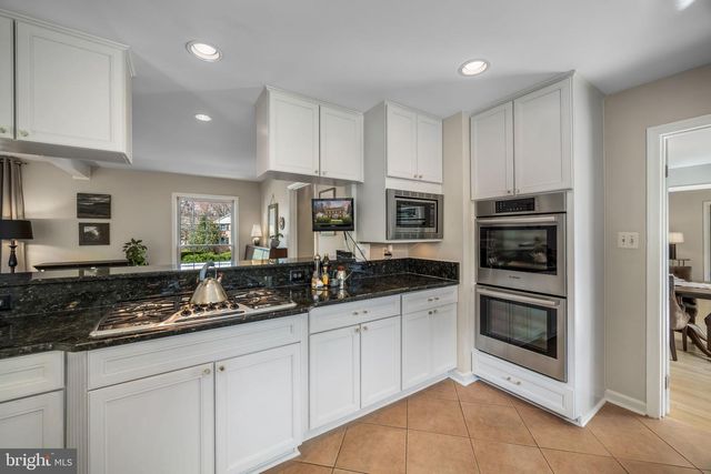 6547 MAPLEDALE CT, Falls Church, VA 22041