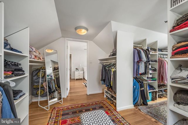 6547 MAPLEDALE CT, Falls Church, VA 22041