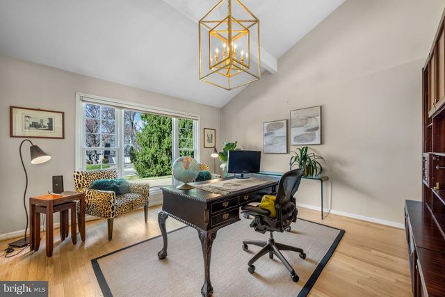 6547 MAPLEDALE CT, Falls Church, VA 22041