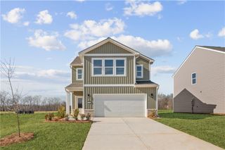 404 Bluegrass Lane, Rockmart, GA 30153