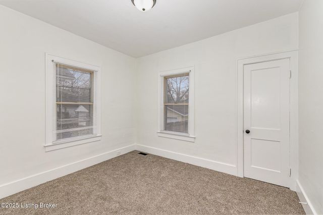 4806 Peachtree Ave, Louisville, KY 40215