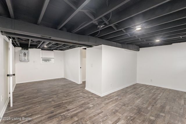 4806 Peachtree Ave, Louisville, KY 40215