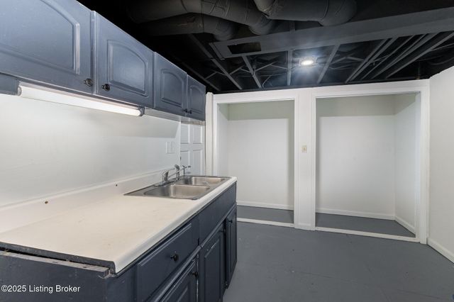 4806 Peachtree Ave, Louisville, KY 40215