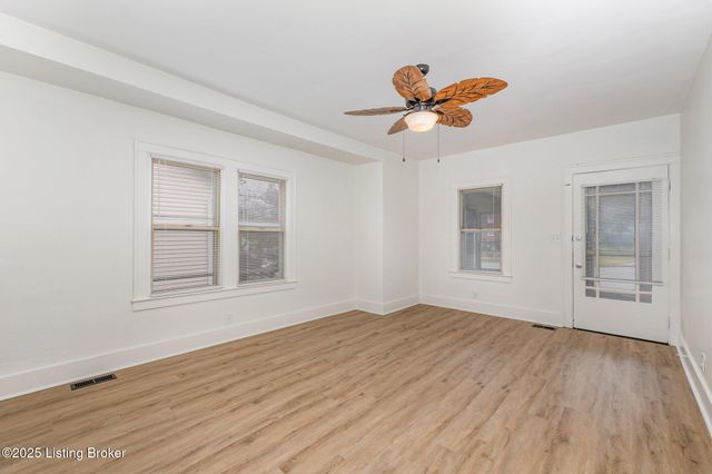 4806 Peachtree Ave, Louisville, KY 40215