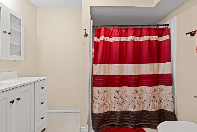 1016 CAMELLIA ST, Gilmer, TX 75644