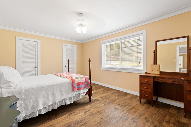 1016 CAMELLIA ST, Gilmer, TX 75644