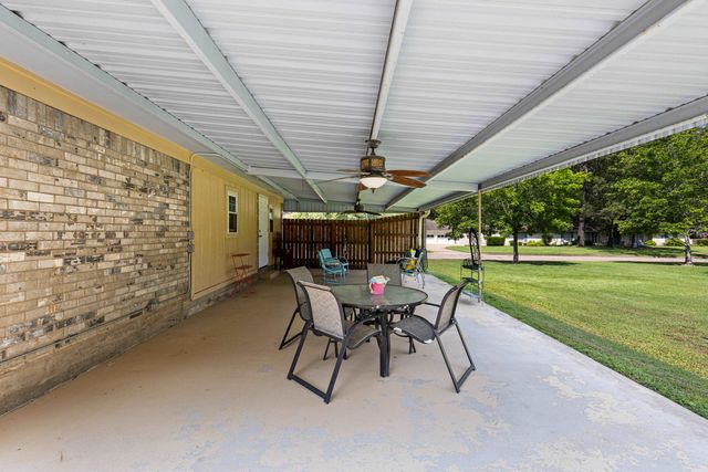 1016 CAMELLIA ST, Gilmer, TX 75644