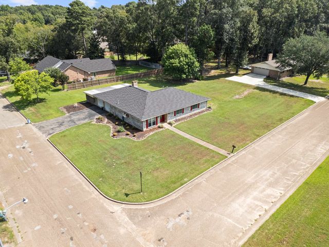 1016 CAMELLIA ST, Gilmer, TX 75644