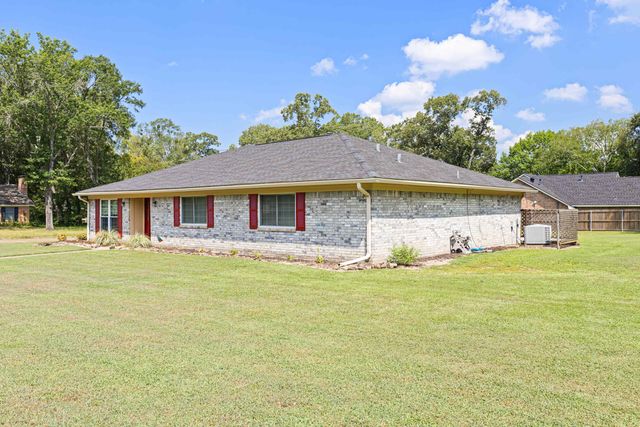 1016 CAMELLIA ST, Gilmer, TX 75644