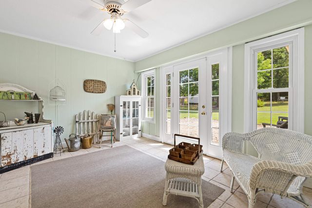 1016 CAMELLIA ST, Gilmer, TX 75644