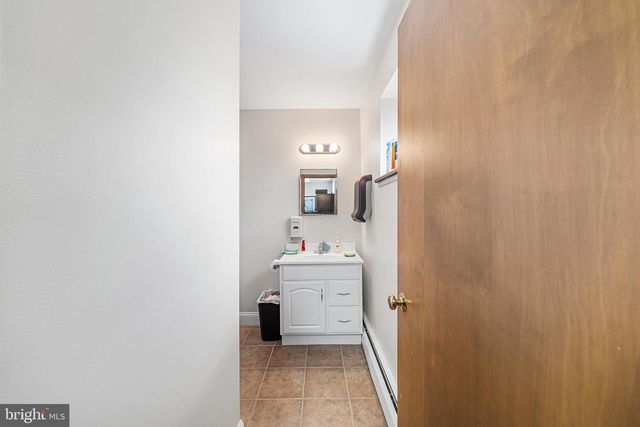 1 N ORMOND AVE, Havertown, PA 19083