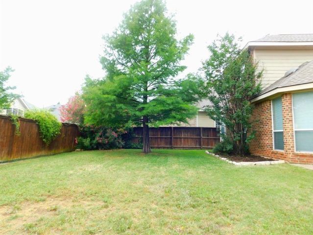 740 Peco Street, Lantana, TX 76226