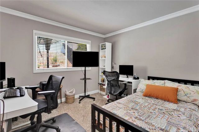 981 Serfas Club, Corona, CA 92882