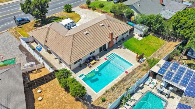 981 Serfas Club, Corona, CA 92882