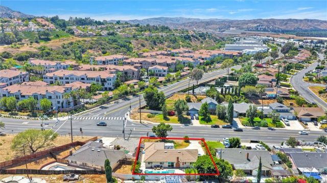 981 Serfas Club, Corona, CA 92882