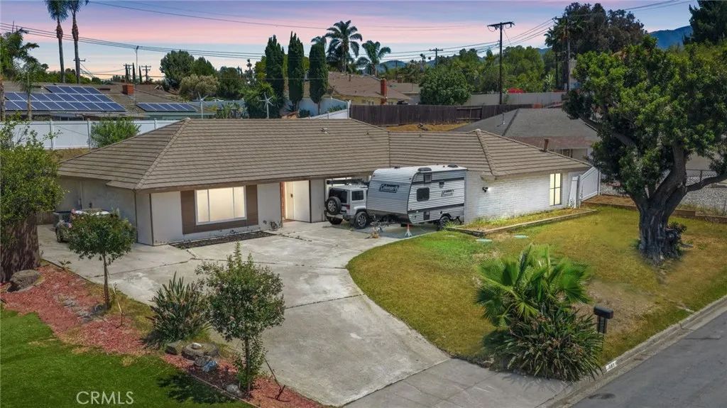 981 Serfas Club, Corona, CA 92882