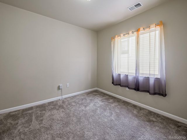 1837 E Granet Avenue, Hazel Park, MI 48030