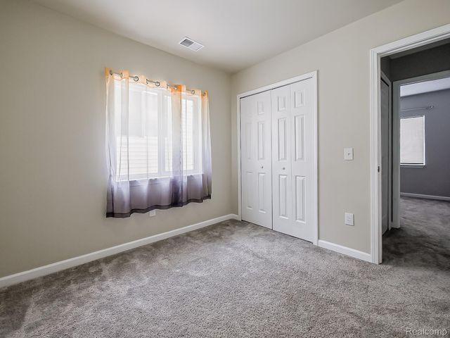 1837 E Granet Avenue, Hazel Park, MI 48030