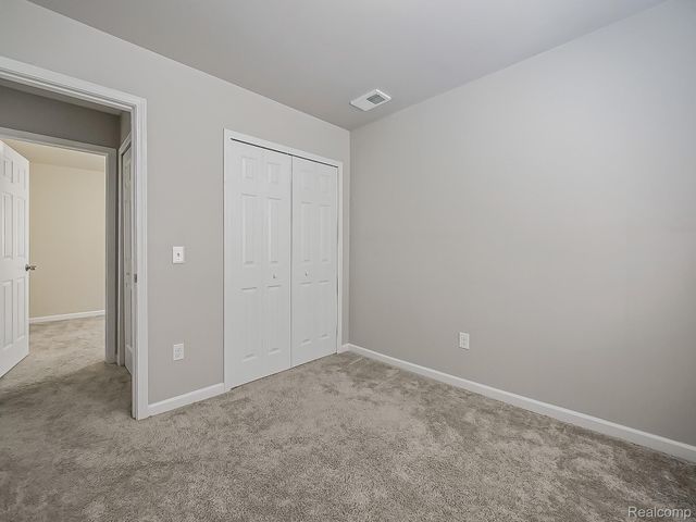 1837 E Granet Avenue, Hazel Park, MI 48030