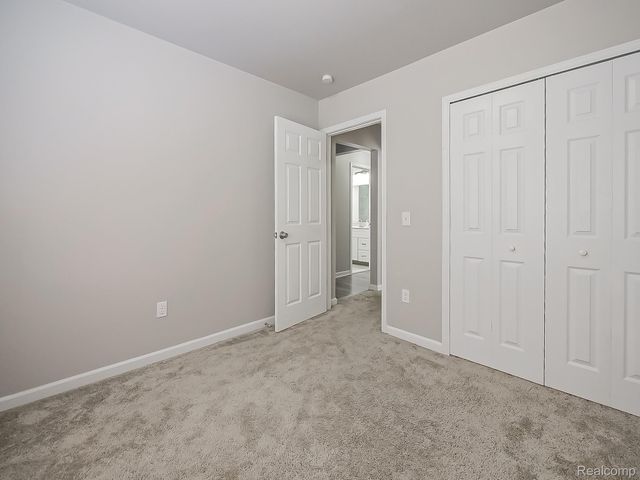 1837 E Granet Avenue, Hazel Park, MI 48030