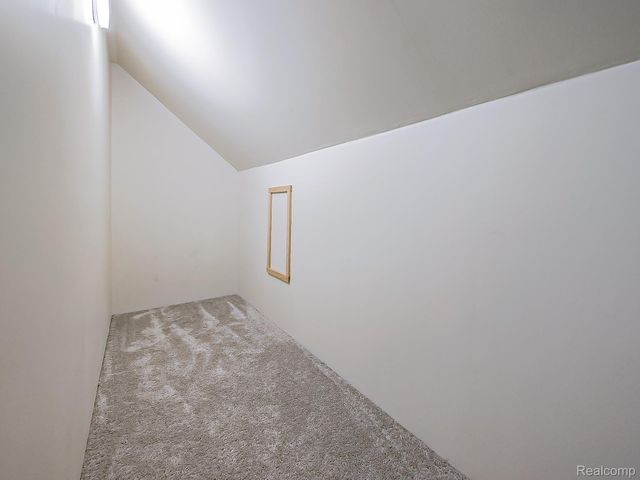 1837 E Granet Avenue, Hazel Park, MI 48030