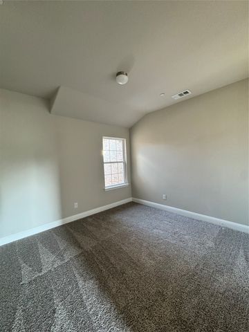 548 Hutchinson Lane, Lewisville, TX 75077