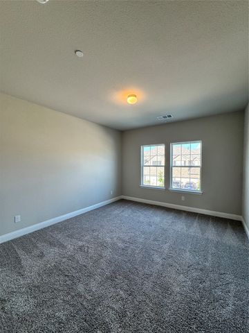548 Hutchinson Lane, Lewisville, TX 75077