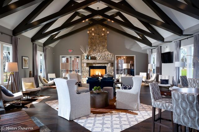 837 Lotus Ln, Thompsons Station, TN 37179