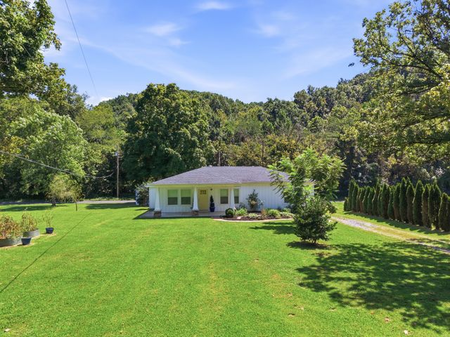 1389 Louisville Hwy, Goodlettsville, TN 37072