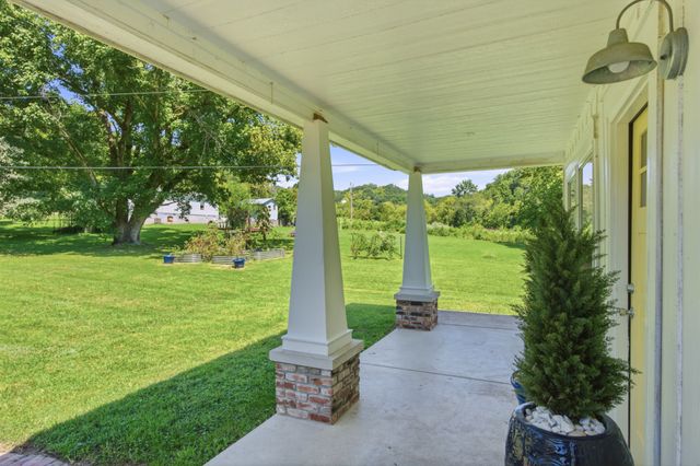 1389 Louisville Hwy, Goodlettsville, TN 37072