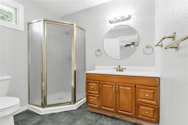 8205 Rose Street, Pleasant Valley, MO 64068