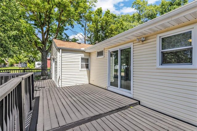8205 Rose Street, Pleasant Valley, MO 64068