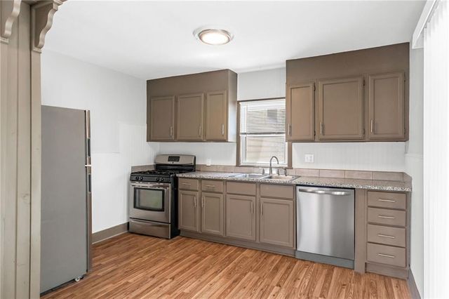 8205 Rose Street, Pleasant Valley, MO 64068