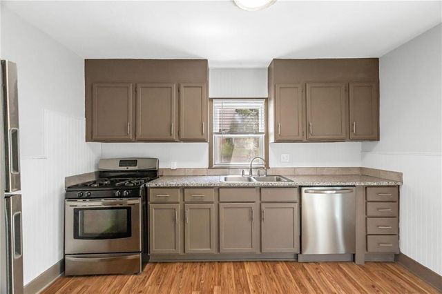 8205 Rose Street, Pleasant Valley, MO 64068