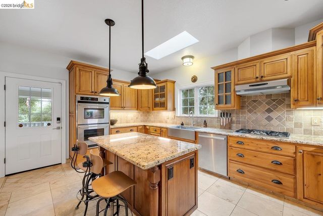 21950 Lyons Bald Mountain Rd, Sonora, CA 95370