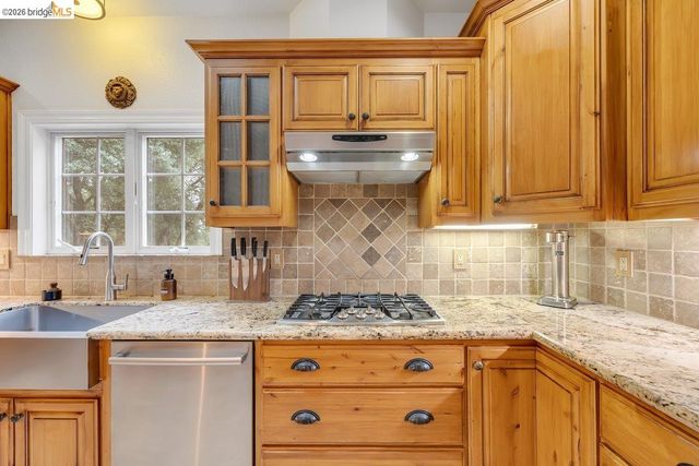 21950 Lyons Bald Mountain Rd, Sonora, CA 95370