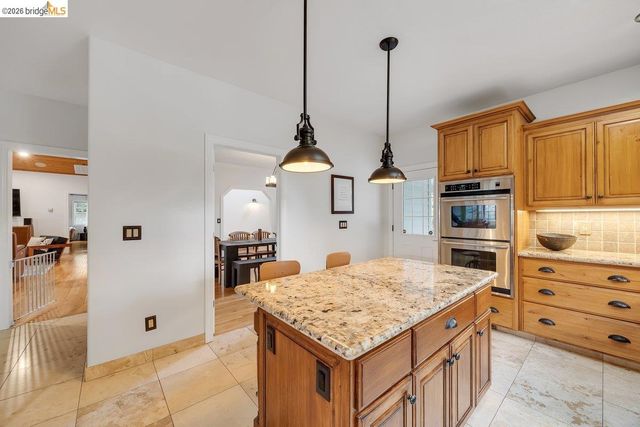 21950 Lyons Bald Mountain Rd, Sonora, CA 95370
