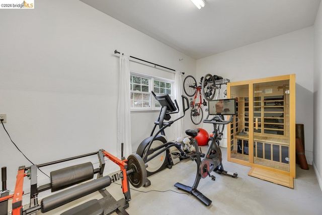 21950 Lyons Bald Mountain Rd, Sonora, CA 95370