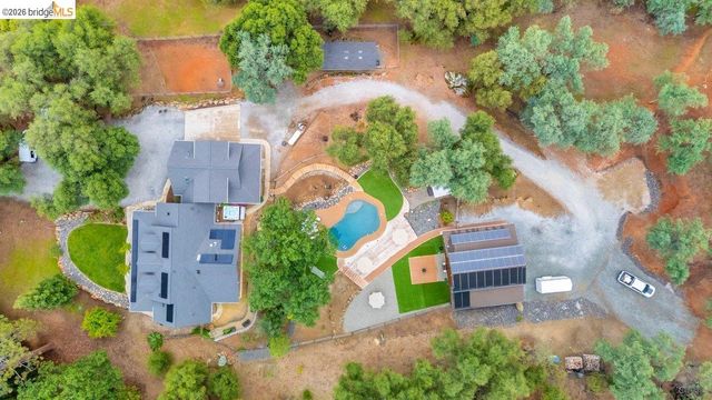 21950 Lyons Bald Mountain Rd, Sonora, CA 95370